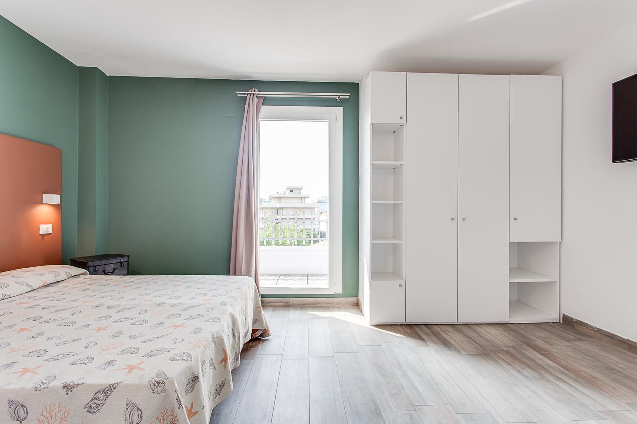 Penthouse Apartment,669711213:JPEG